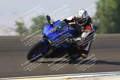 media/Sep-20-2025-TrackDaz (Sat) [[27f0cde673]]/A Group/11am (Turn 2)/